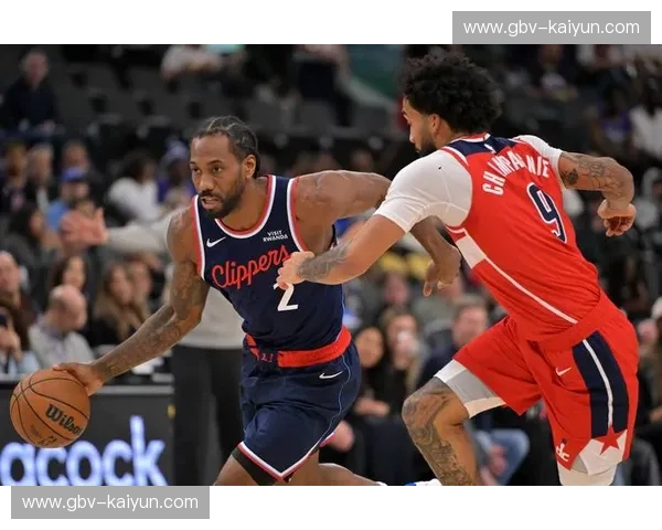 巅峰对决：奇才能否在快船的铁蹄下突围？洛城风云变幻，华盛顿剑指何方？